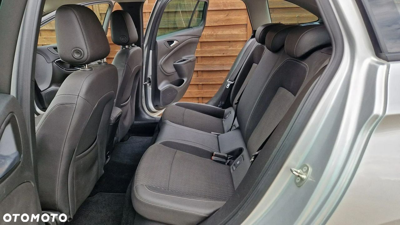Opel Astra - 20