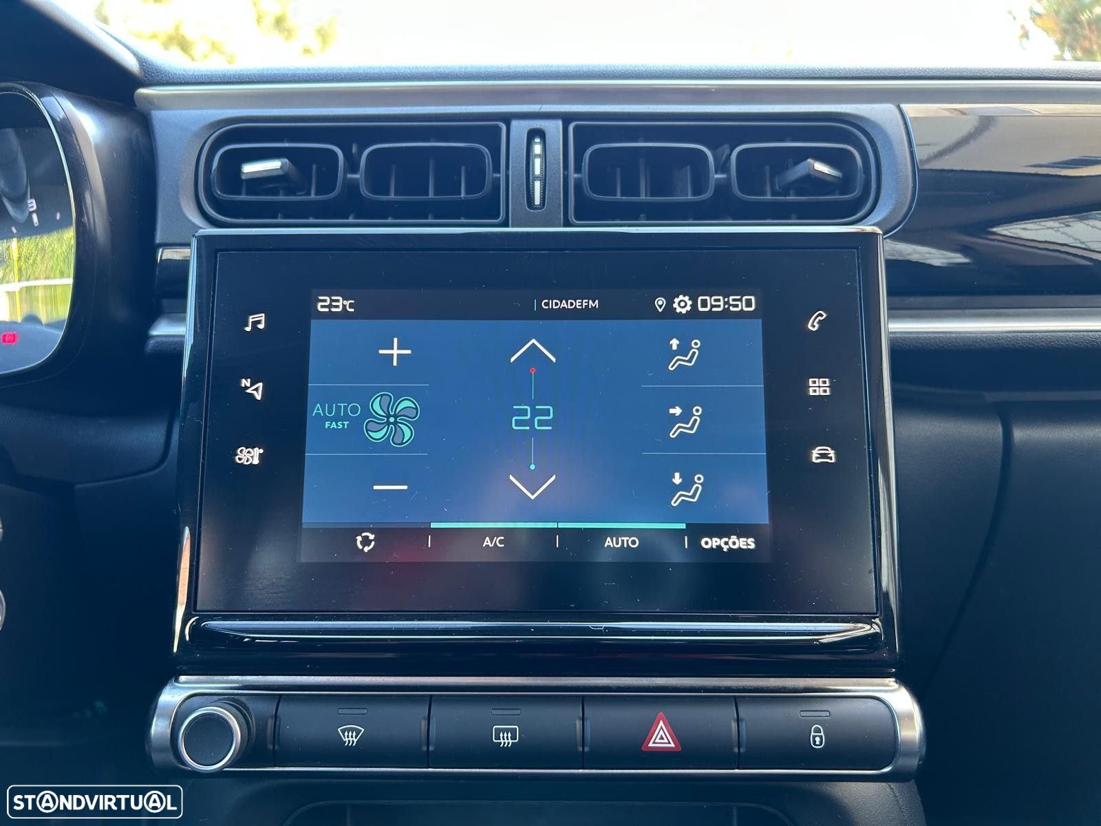 Citroën C3 1.2 PureTech Shine - 37