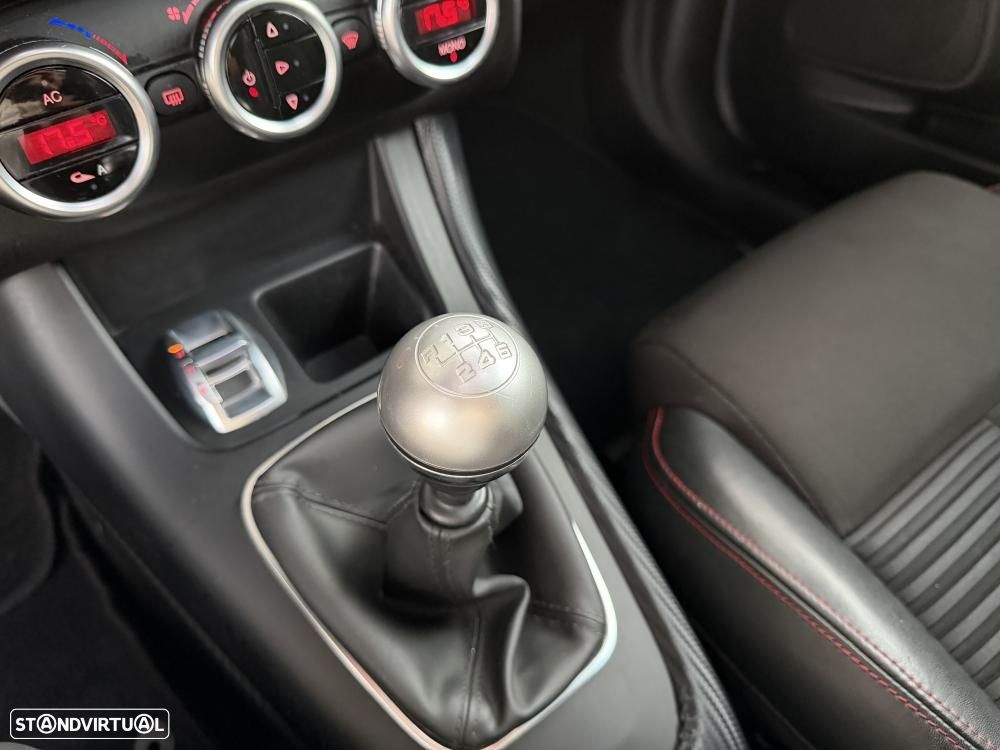 Alfa Romeo Giulietta 2.0 JTDM 16V Veloce - 19