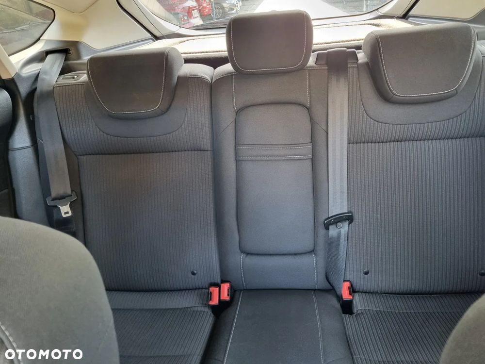 Ford Focus ver-1-6-ecoboost-titanium - 12