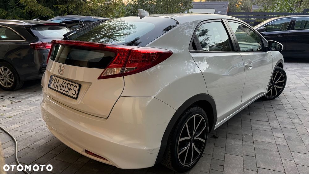 Honda Civic 1.8 i-VTEC Comfort - 9