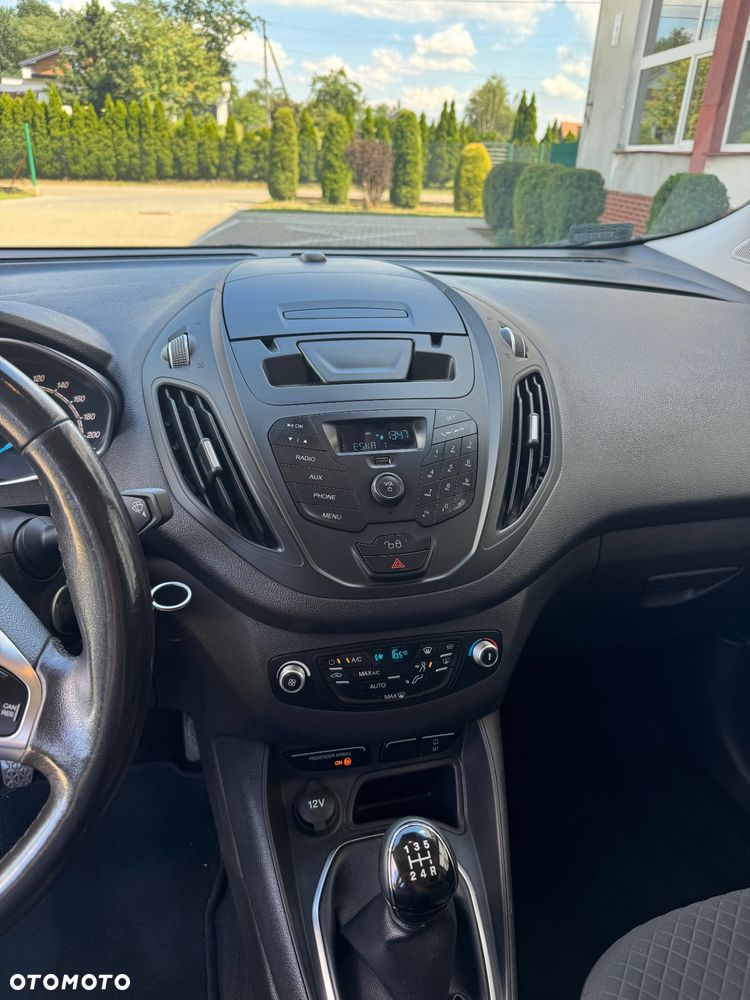 Ford Tourneo Courier 1.0 EcoBoost Titanium - 12