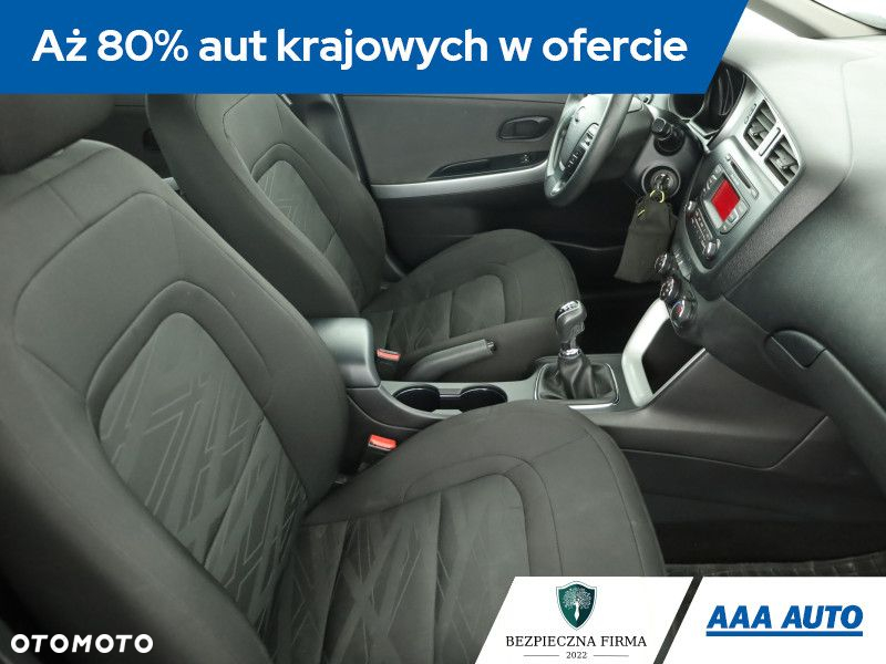 Kia Ceed - 10
