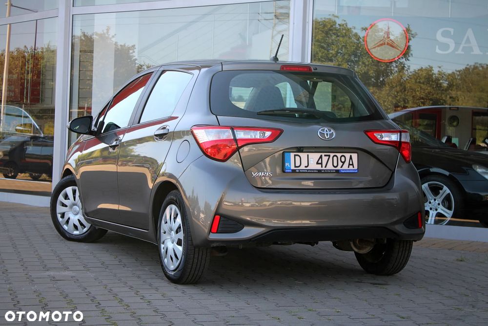 Toyota Yaris 1.0 Active - 8