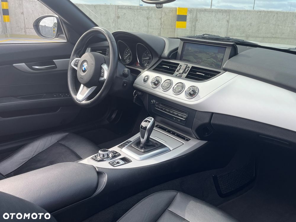 BMW Z4 sDrive20i - 10
