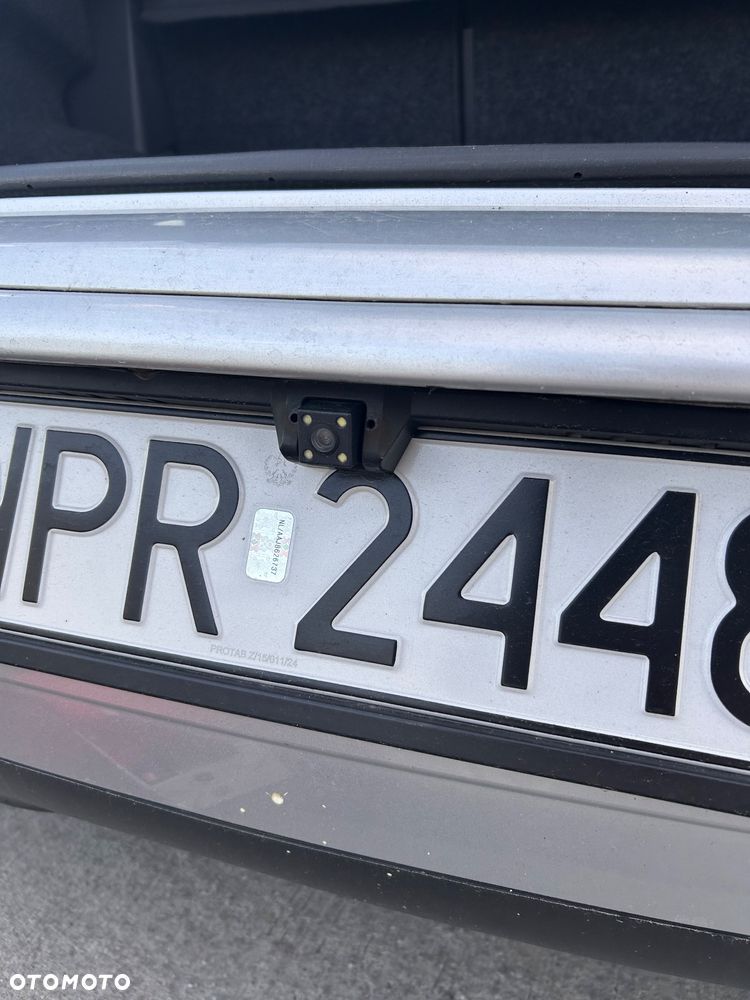 Volkswagen Polo 1.4 16V Comfortline - 10