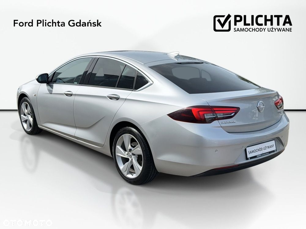 Opel Insignia - 8