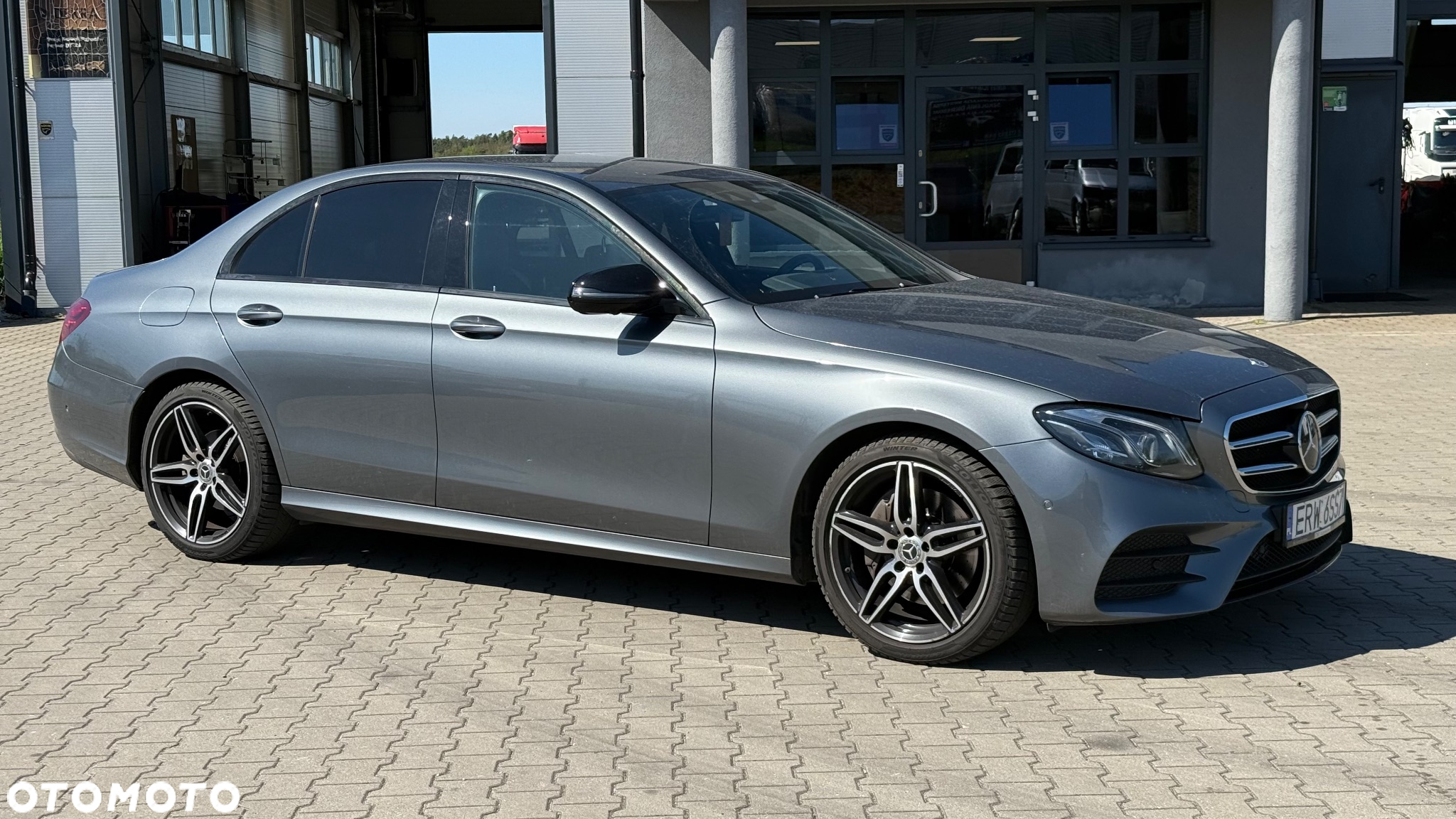 Mercedes-Benz Klasa E 220 d 4-Matic Business Edition 9G-TRONIC - 11