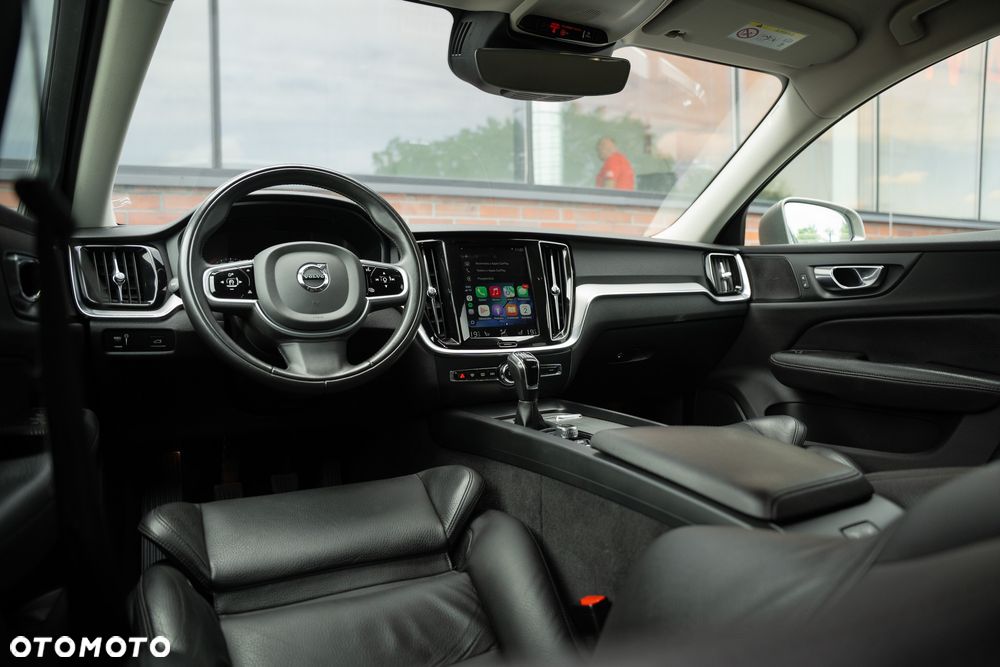 Volvo V60 D4 Drive-E R-Design Momentum - 28