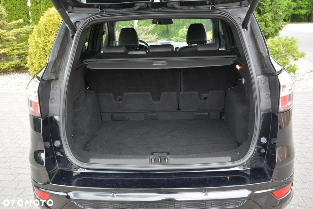 Ford Kuga 1.5 EcoBoost 2x4 ST-Line - 30