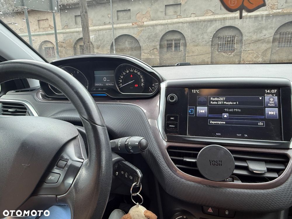 Peugeot 2008 - 6