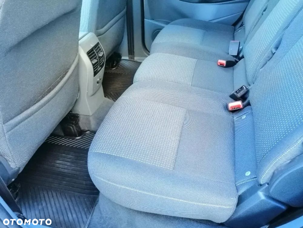 Ford C-MAX 2.0 TDCi Champions Edition - 21