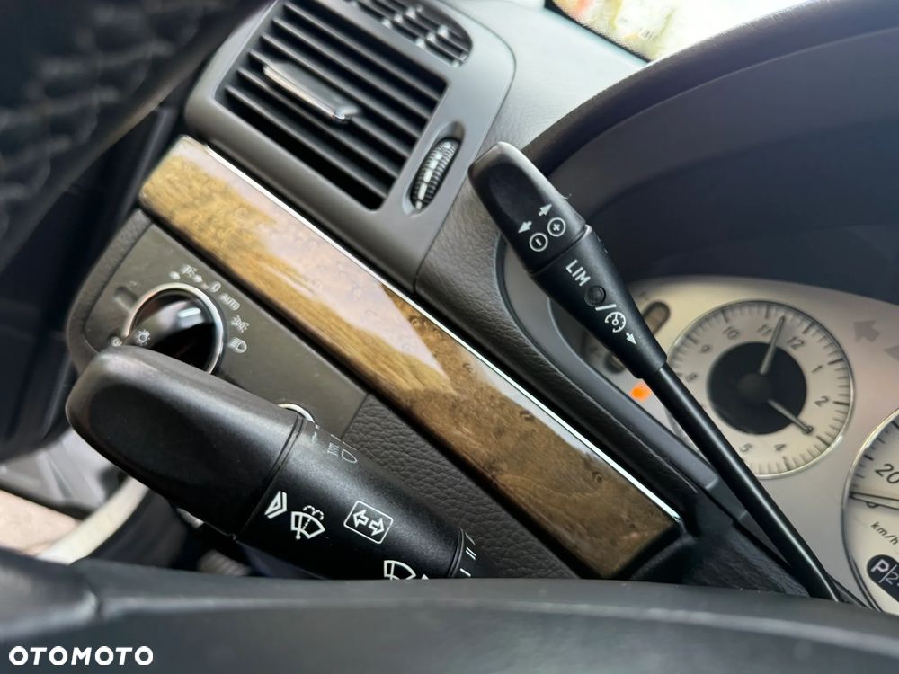 Mercedes-Benz Klasa E 200 Kompressor Automatik Avantgarde - 24