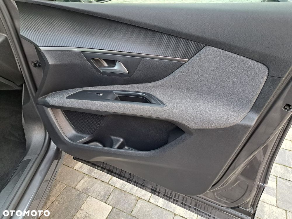 Peugeot 5008 - 21