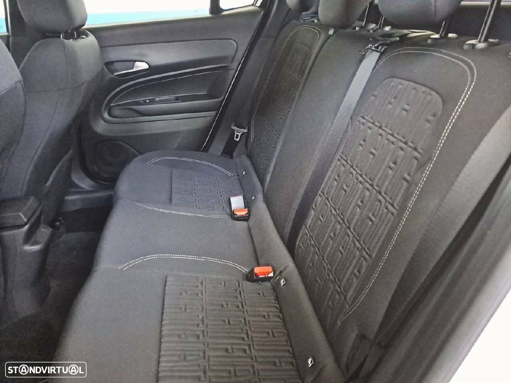 Fiat 600e 54 kWh (RED) - 10