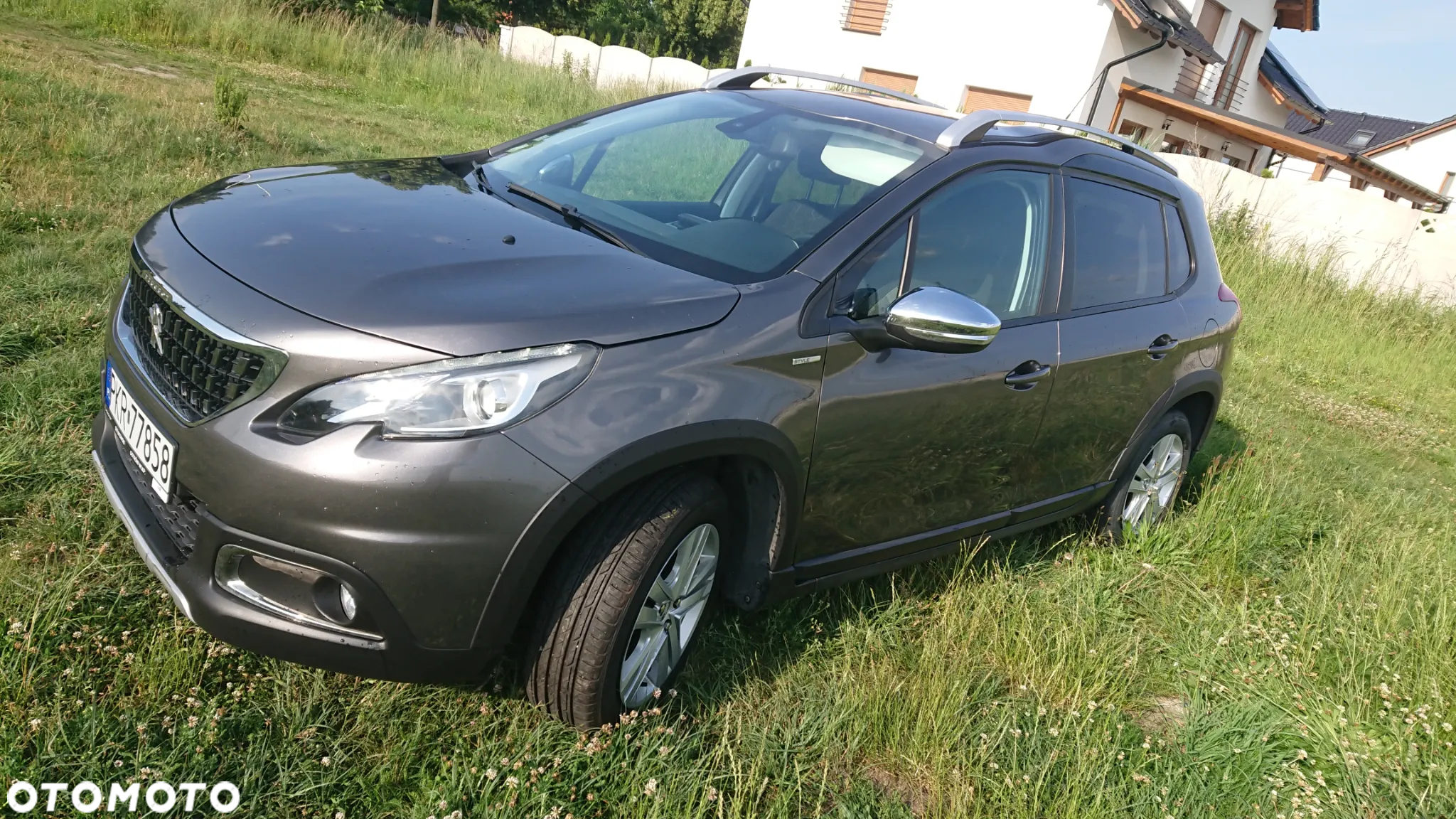 Peugeot 2008 - 11