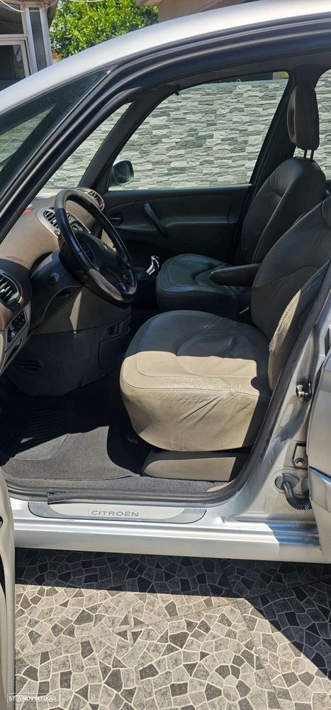 Citroën Xsara 1.6i 16V Exclusive - 9