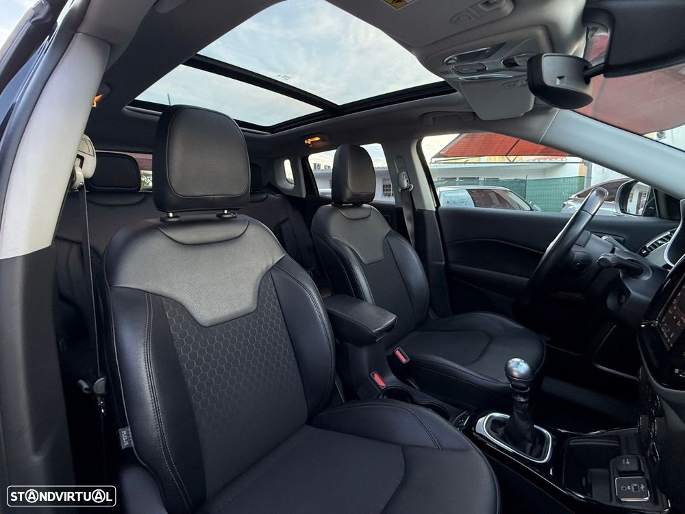 Jeep Compass 1.3 T Limited - 9