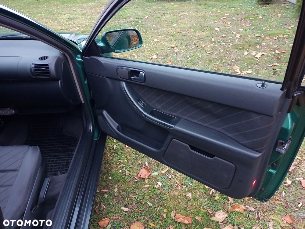 Audi A3 3-drzwiowe 1.6 Ambiente - 18