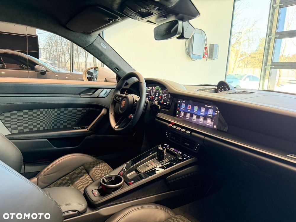 Porsche 911 - 20