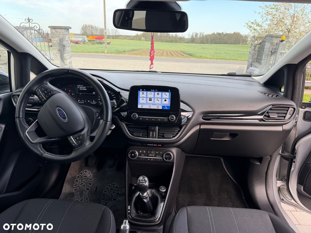 Ford Fiesta 1.0 EcoBoost S&S TITANIUM - 6