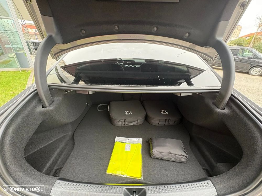 Mercedes-Benz A 250 Limousine e 8G-DCT AMG Line Advanced Plus - 7