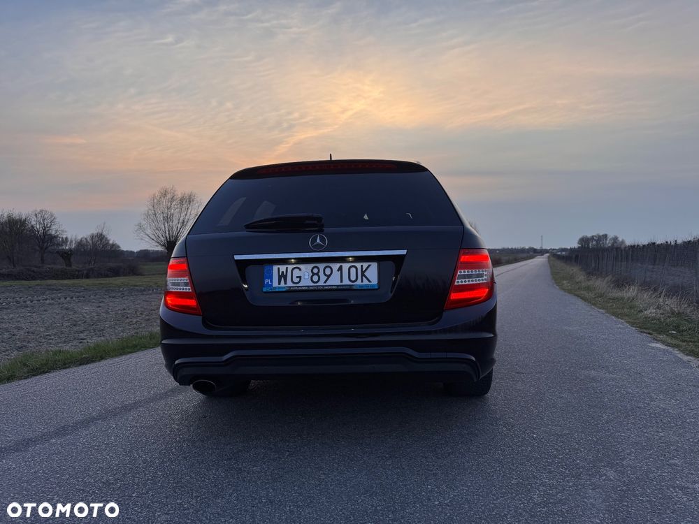 Mercedes-Benz Klasa C 200 CDI BlueEff Avantgarde - 4