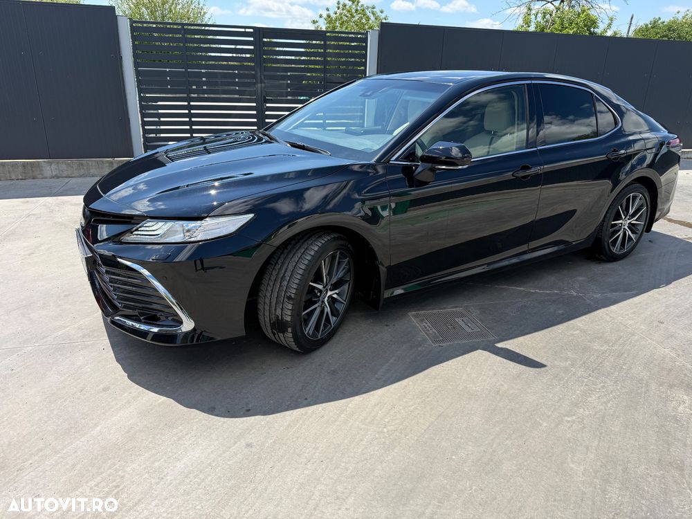 Toyota Camry 2.5 Dynamic - 1