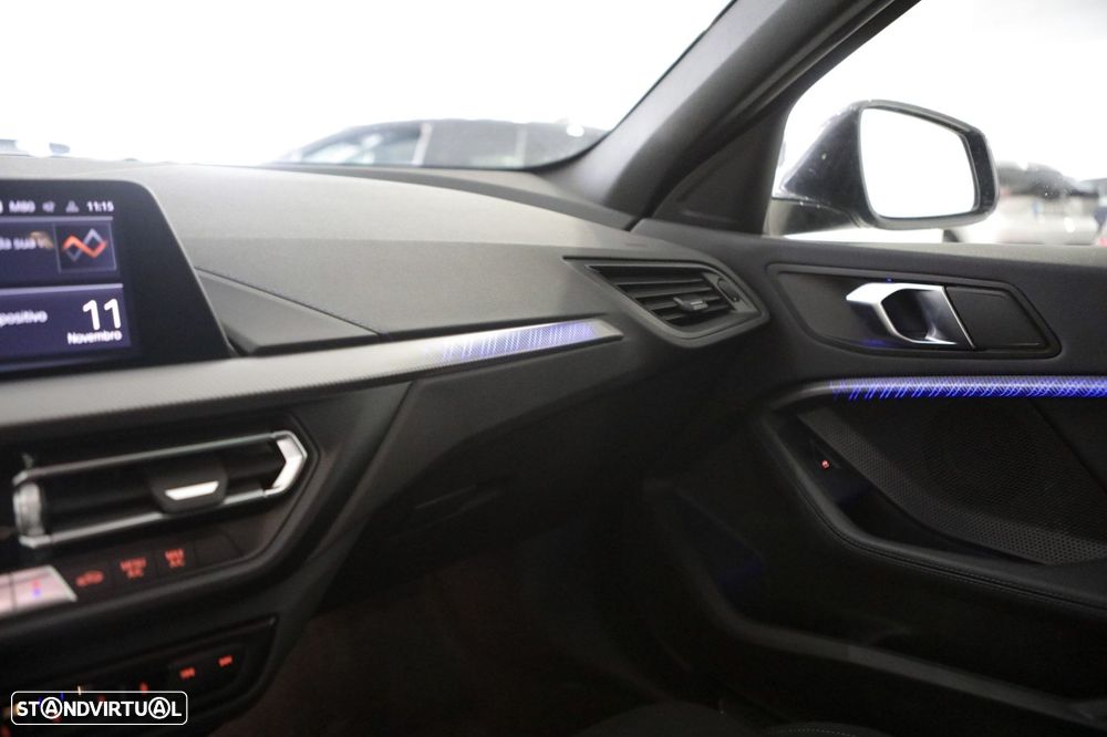 BMW 118 d Pack Desportivo M Pro - 32