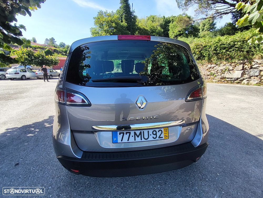 Renault Scénic 1.5 dCi Sport SS - 9