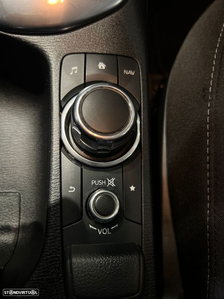 Mazda 2 1.5 Sky.Evolve - 14