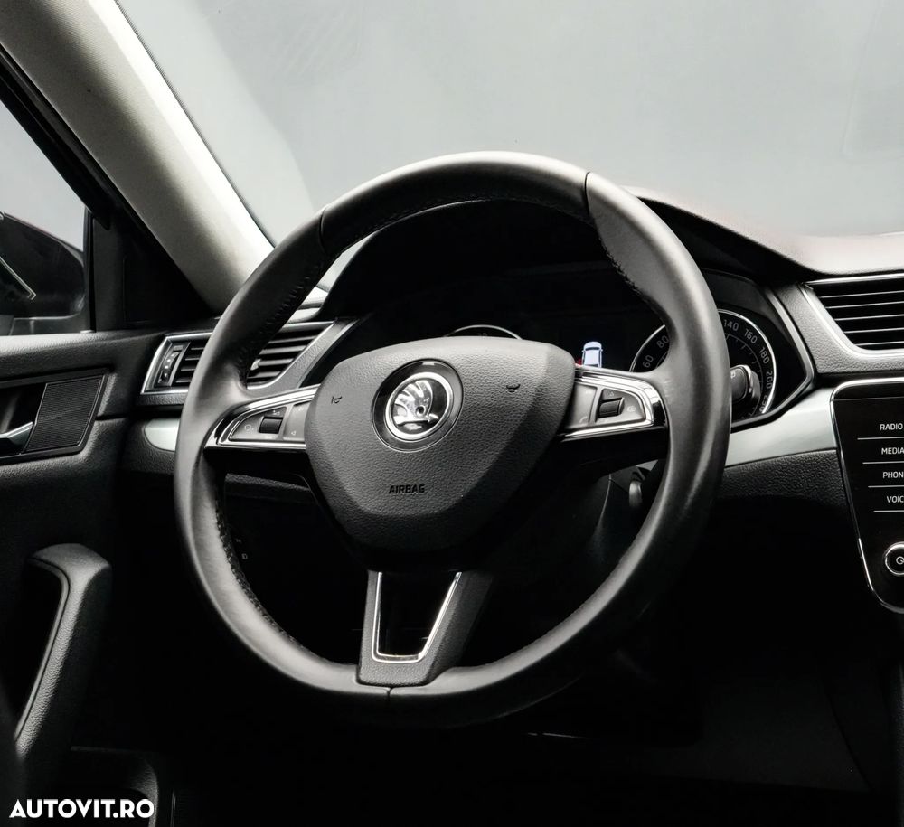 Skoda Superb 1.6 TDI DSG Style - 18