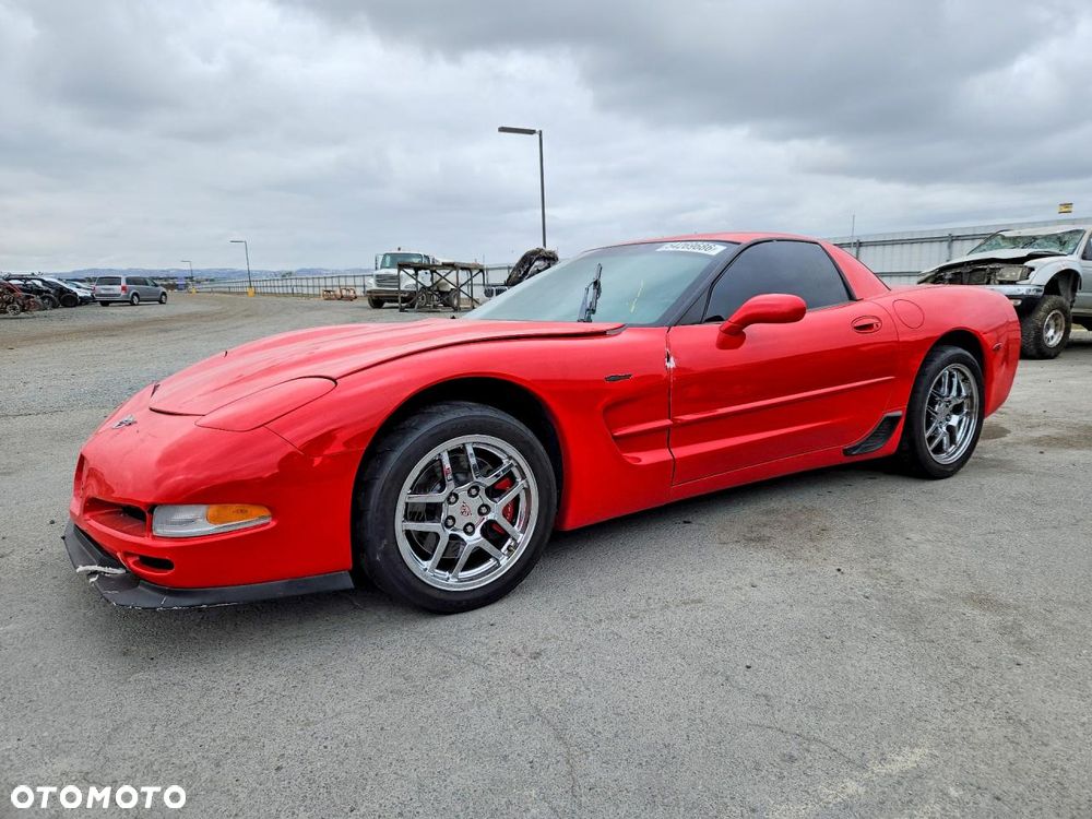 Chevrolet Corvette - 1