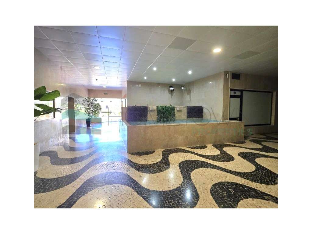 Fantástico Apartamento T1+1 com Terraço na Marina de Vilamoura - Grande imagem: 5/20