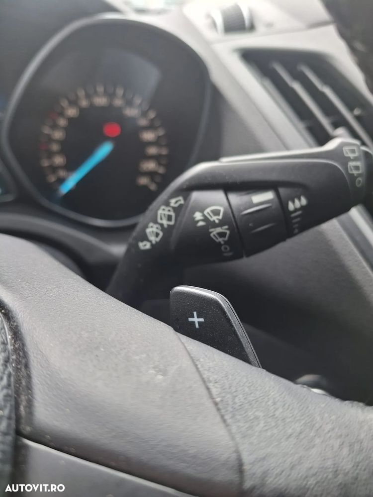 Ford Kuga 2.0 TDCi 4WD Powershift Titanium - 19