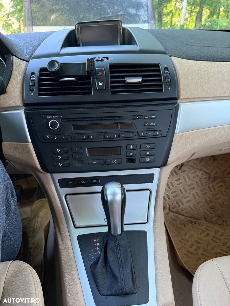 BMW X3 xDrive20d Aut. - 9