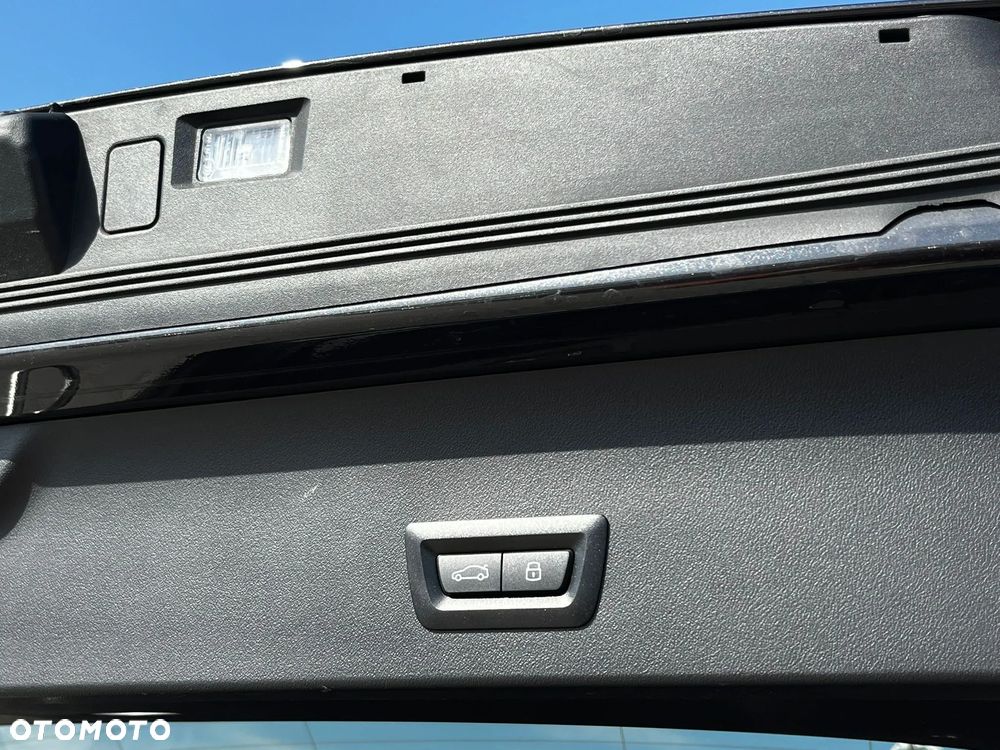 BMW X3 xDrive20d mHEV - 28