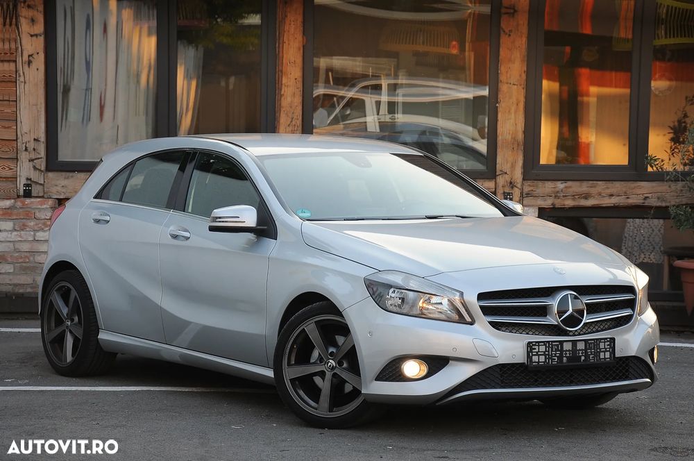 Mercedes-Benz A 180 AMG Line - 1