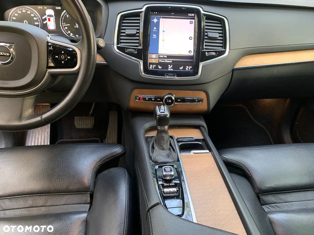 Volvo XC 90 B5 D AWD Inscription - 25