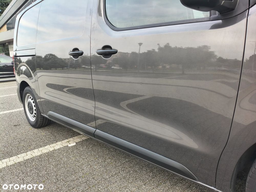 Toyota PROACE NOWY MODEL 1.5 D-4D (120KM) (L2H1) (EURO,6) KLIMA FULL OPCJA STAN IDEALNY NIE MA RDZY 100% BEZWYPADKOWY SERWIS A.S.O. DO KOŃCA ! ! ! - 33