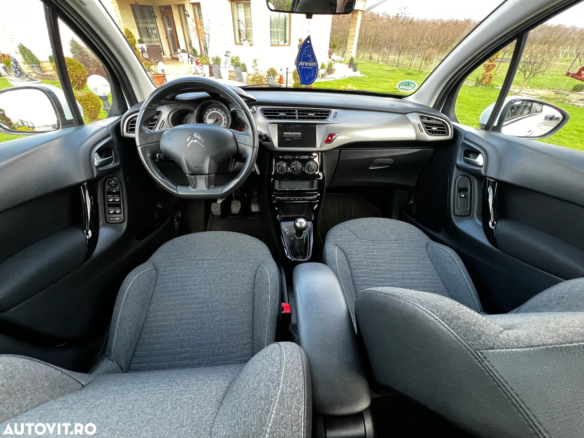 Citroën C3 1.2 PureTech BVM Feel - 26