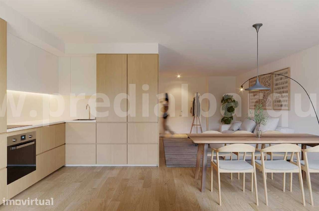 Apartamento T2+1 com varanda com 19 m2, Arca D’Água - Grande imagem: 4/8