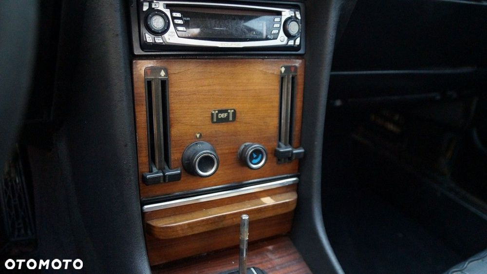 Mercedes-Benz SL - 16