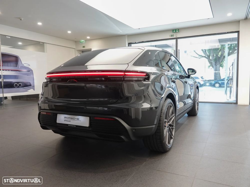 Porsche Macan Electric 4 - 3