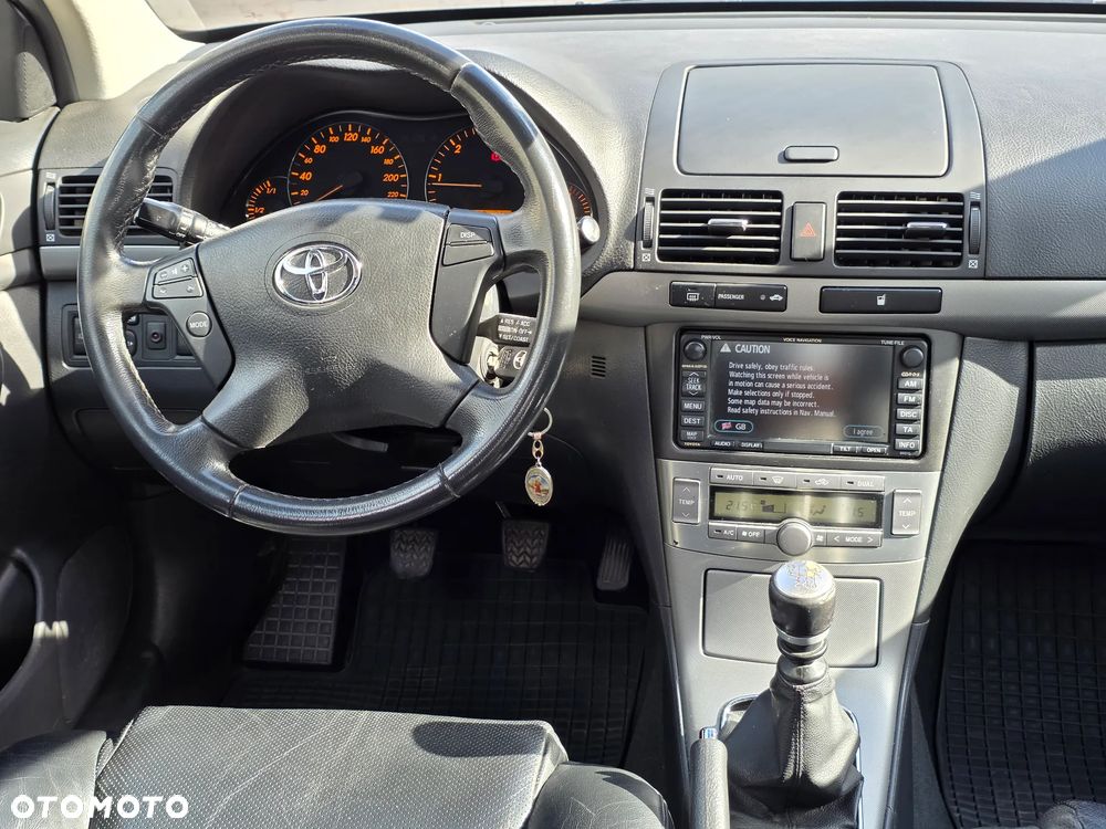 Toyota Avensis 2.2 D-4D Prestige - 9