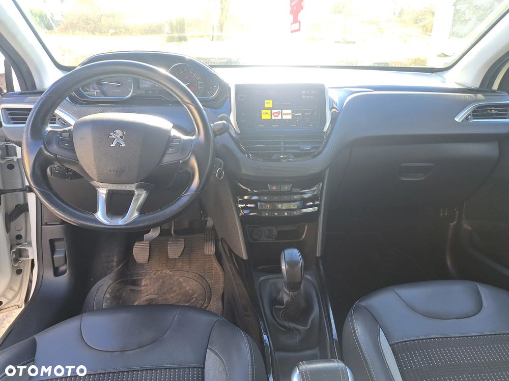 Peugeot 2008 BlueHDi 100 STOP & START Allure - 8