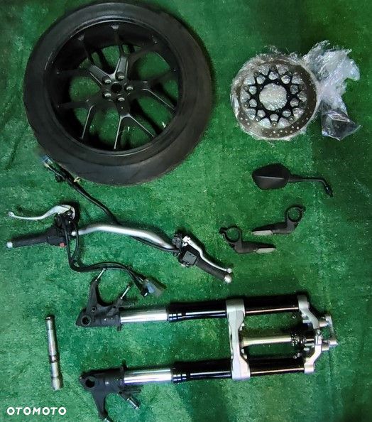 HONDA CB1000R SC80 LAGI laga półka dolna Felga Kierownica przełacznik