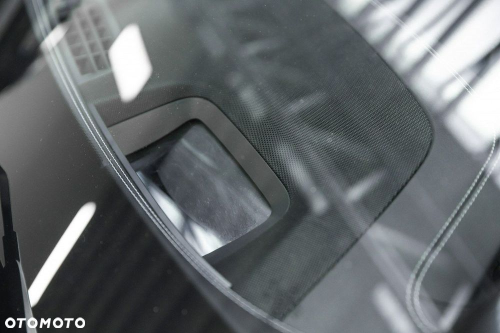 Mercedes-Benz Klasa E - 17