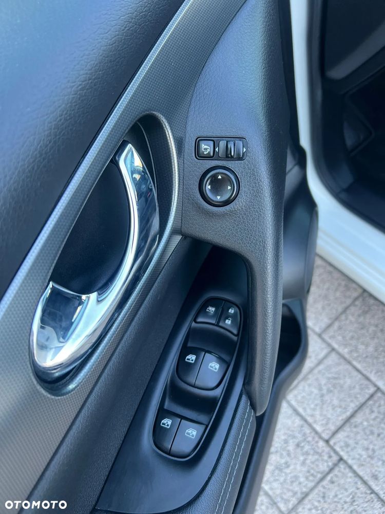 Nissan Qashqai - 13