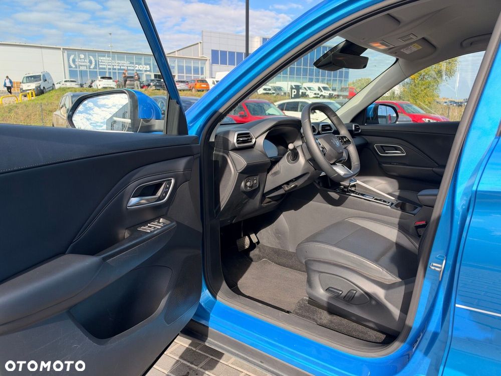 MG ZS Hybrid+ - 10